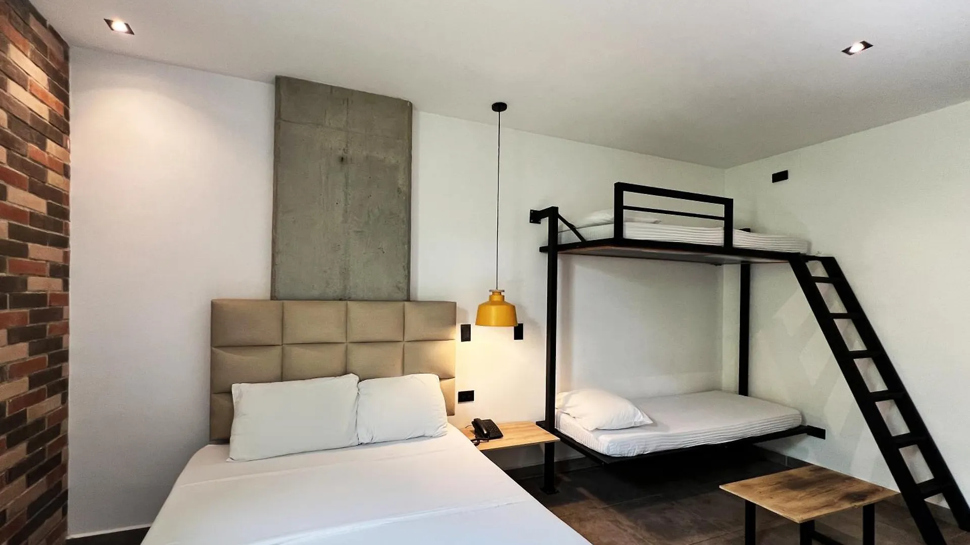 Apartahotel Con Piscina Μεντεγίν