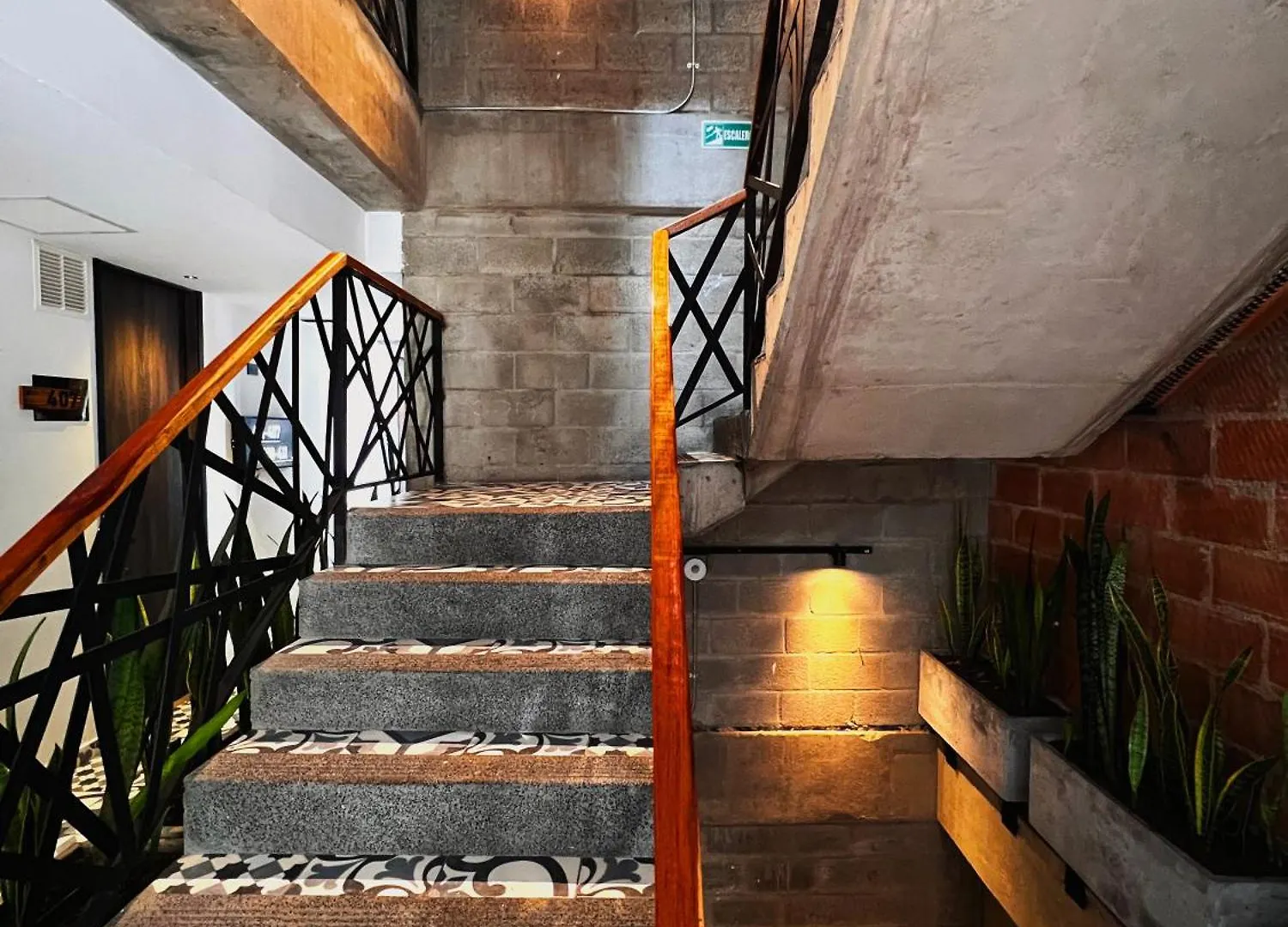 Apartahotel Con Piscina 메딜린 0*,