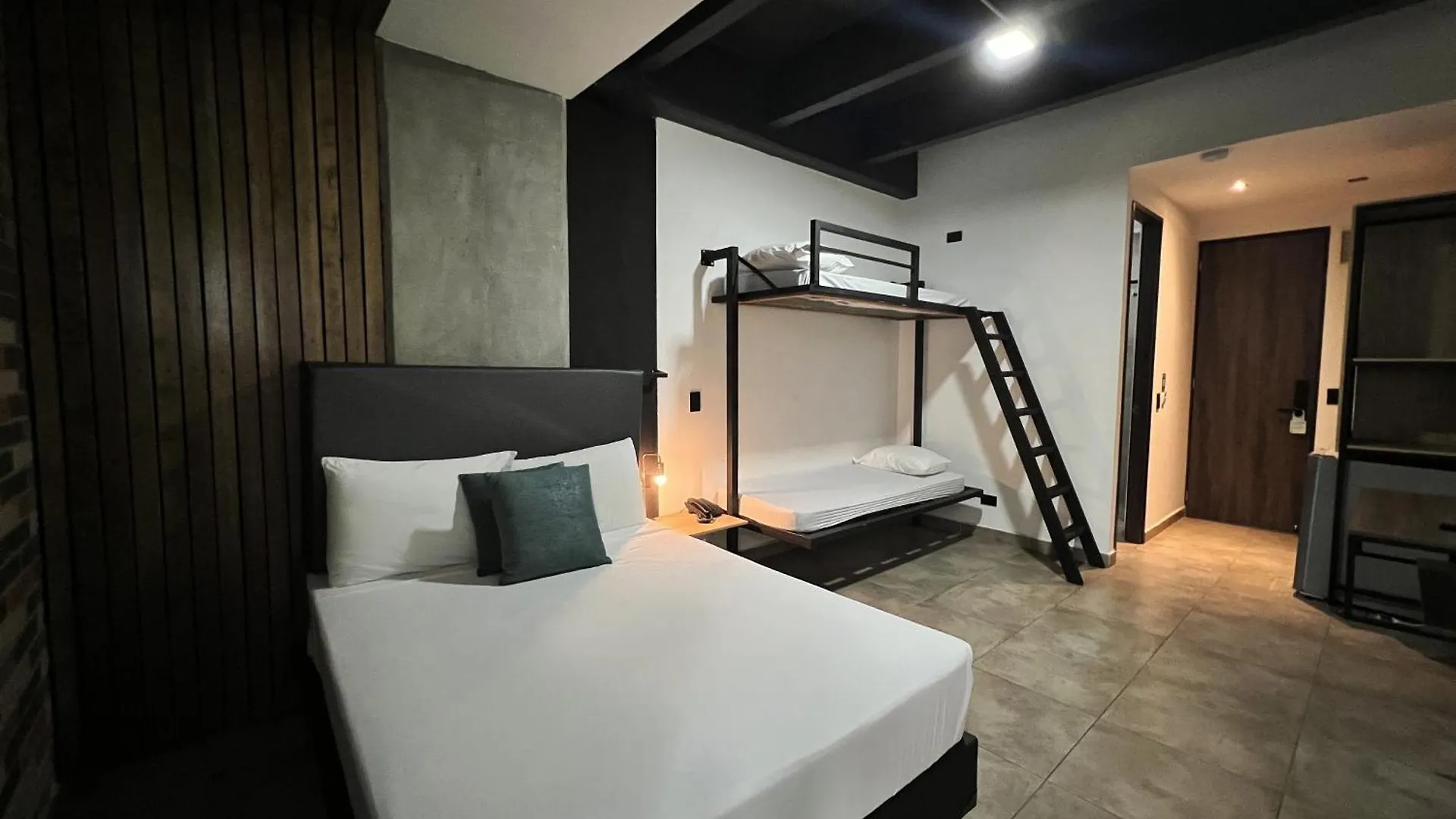 Apartahotel Con Piscina Medellin
